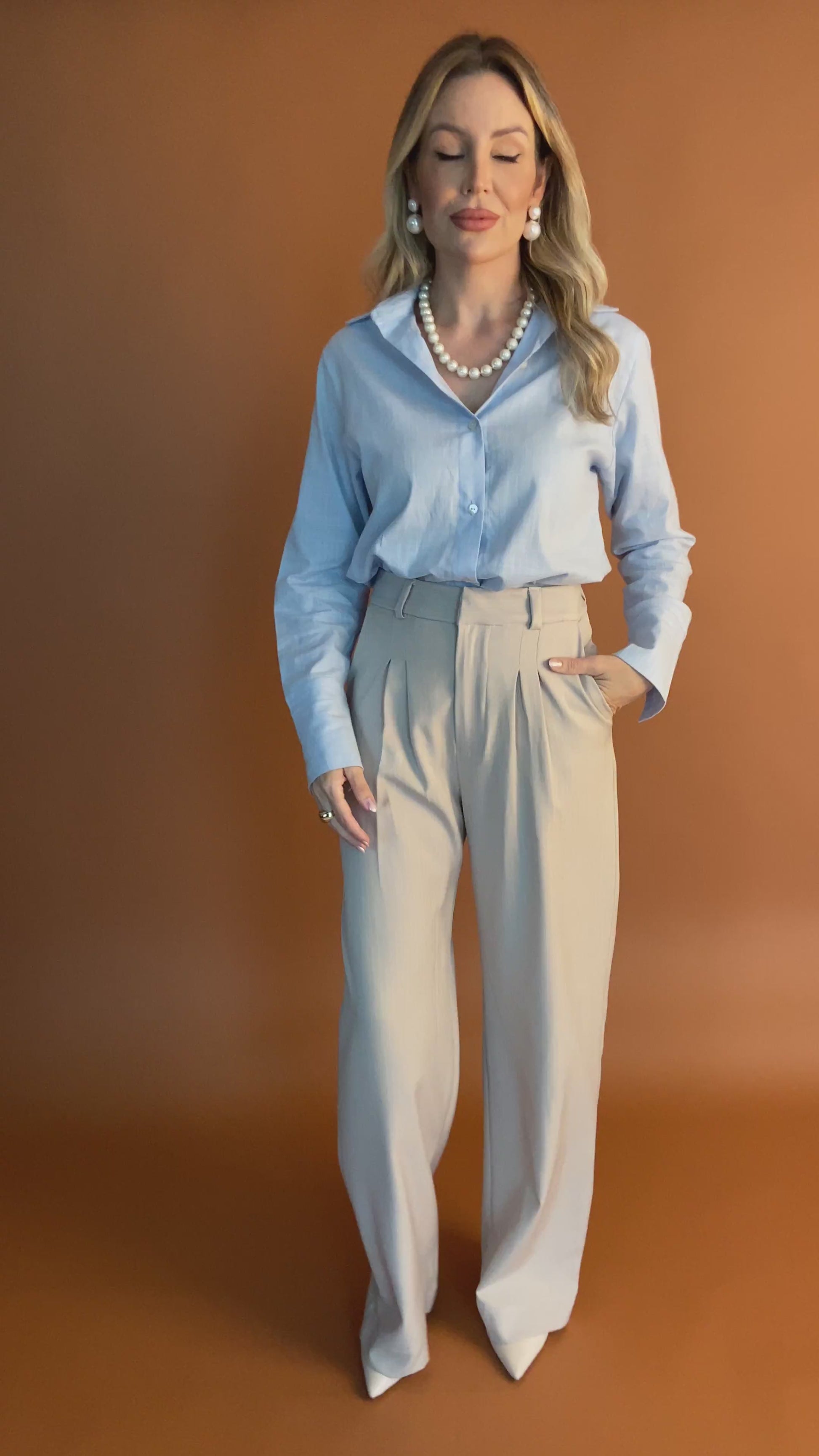 Calça de Alfaiataria Feminina Reta Listrada - Gardênia